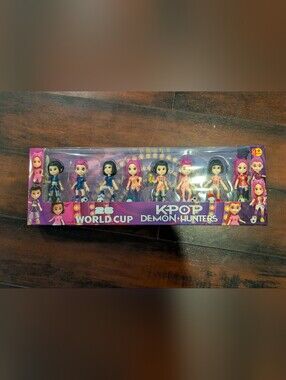 K-Pop Demon Hunters 25 World Cup Mini Figures